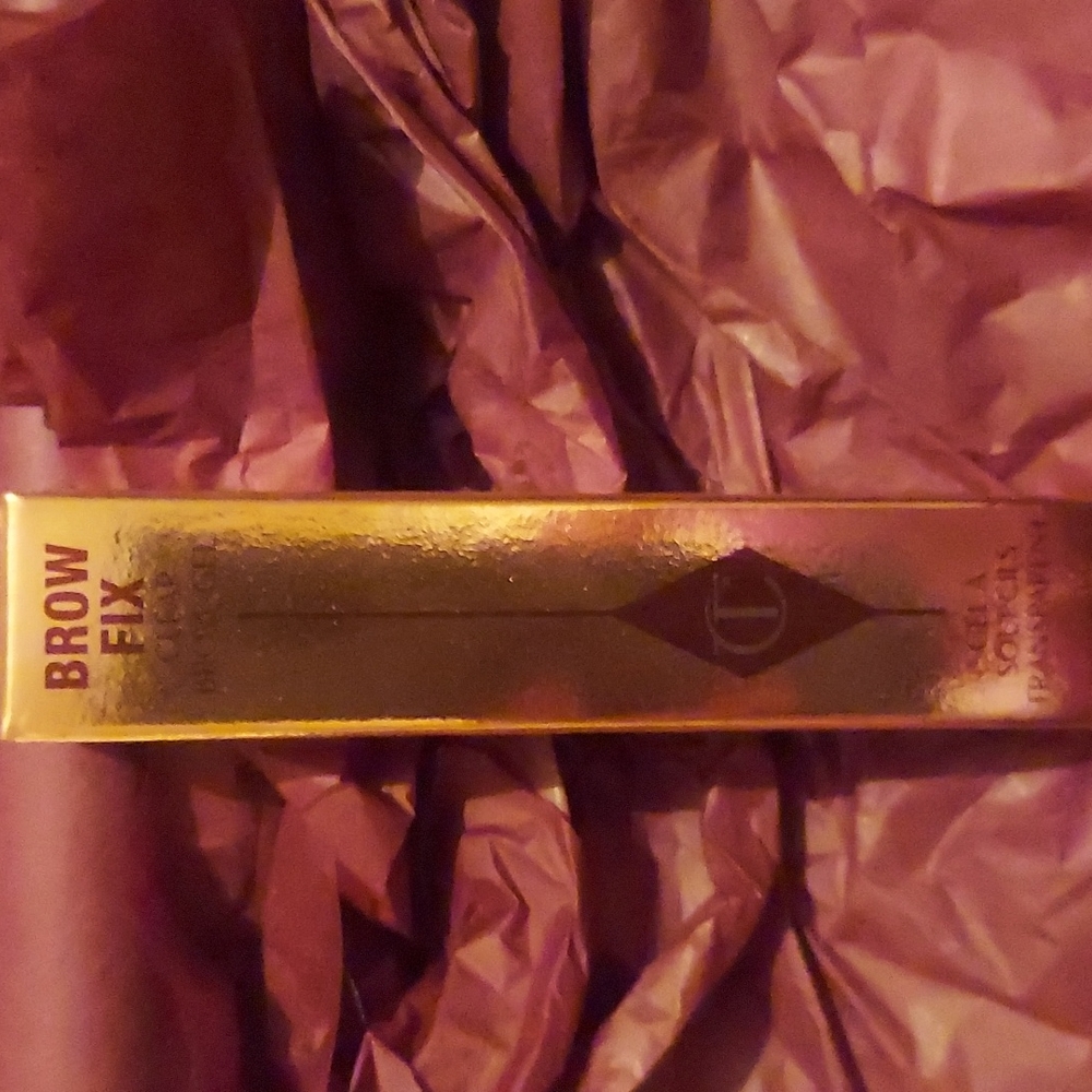Charlotte Tilbury brow fix